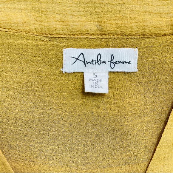 Antilia Femme Yellow Bubble Sleeve Top - Picture 6 of 11